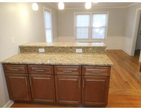 23 Eckington St, Springfield, MA 01108 photo 4