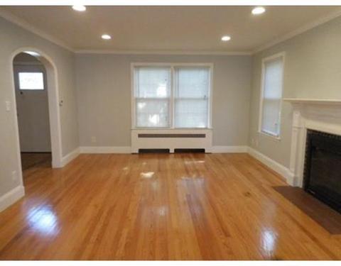 23 Eckington St, Springfield, MA 01108 photo 8