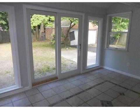 23 Eckington St, Springfield, MA 01108 photo 10