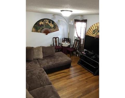 7 Nathaniel St, Springfield, MA 01109 photo 4