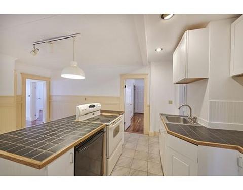 24 Everett St, Lawrence, MA 01843 photo 6