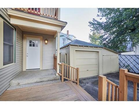 24 Everett St, Lawrence, MA 01843 photo 5