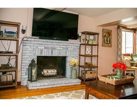 110 Frontenac St, Chicopee, MA 01020 photo 9