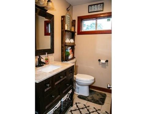 110 Frontenac St, Chicopee, MA 01020 photo 22