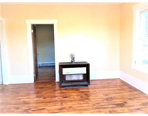 25 Chilmark St, Worcester, MA 01604 photo 5