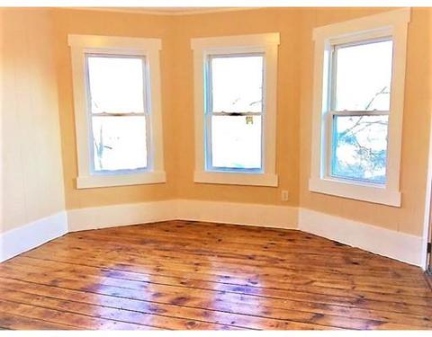25 Chilmark St, Worcester, MA 01604 photo 4