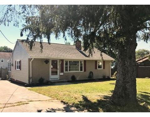 3 Bartlett Rd, Danvers, MA 01923 photo 1