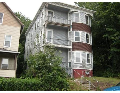 24 Maxwell St, Worcester, MA 01607 photo 3