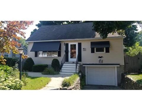 19 Warren St, Chicopee, MA 01013 photo 2