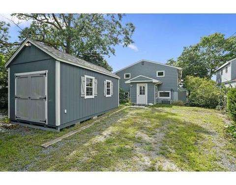 9 Adams St, Wareham, MA 02571 photo 4