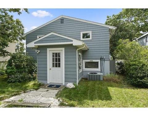 9 Adams St, Wareham, MA 02571 photo 3