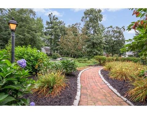 6 Beechnut St, Acton, MA 01720 photo 2