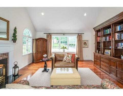 6 Beechnut St, Acton, MA 01720 photo 12