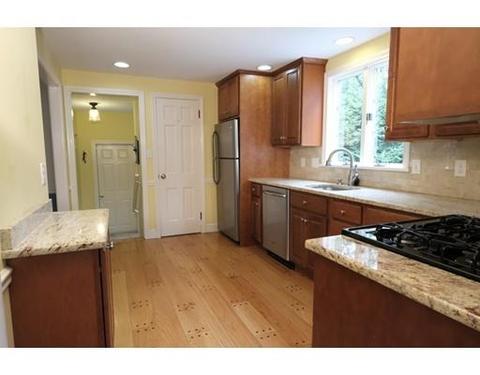 84 Centre Ln, Milton, MA 02186 photo 4