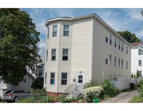 11 Pattison St, Worcester, MA 01604 photo 2