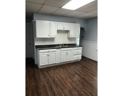 6 Mott St, Worcester, MA 01604 photo 2