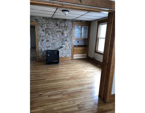 6 Mott St, Worcester, MA 01604 photo 9