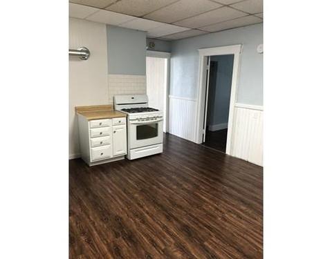 6 Mott St, Worcester, MA 01604 photo 3