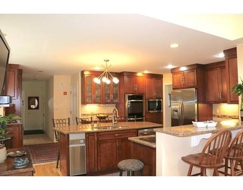 41 Grey Coach Ln, Reading, MA 01867 photo 9