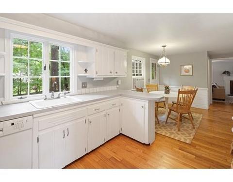 27 Brewster Rd, Hingham, MA 02043 photo 10