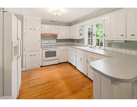 27 Brewster Rd, Hingham, MA 02043 photo 12