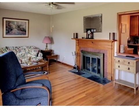 183 Hermitage Dr, Springfield, MA 01129 photo 6
