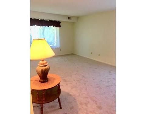 4700 N Main St #2J, Fall River, MA 02720 photo 7