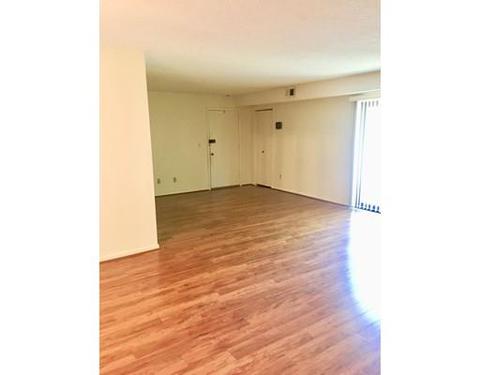 4700 N Main St #2J, Fall River, MA 02720 photo 2