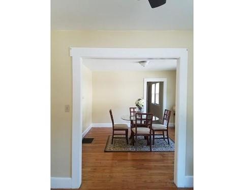 28 Berkshire St, Springfield, MA 01151 photo 5