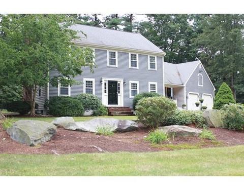 91 Macy St, Raynham, MA 02767 photo 1