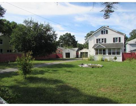 50 Haskin St, Springfield, MA 01109 photo 2