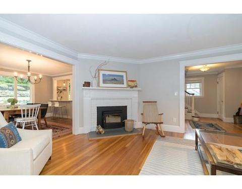 159 Warwick Rd, Melrose, MA 02176 photo 4