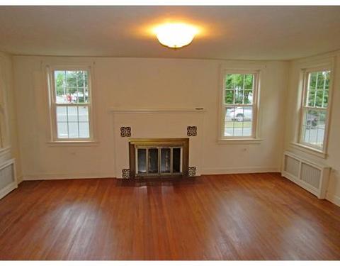 31 Maple St, Easthampton, MA 01027 photo 10