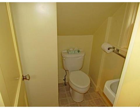 31 Maple St, Easthampton, MA 01027 photo 9