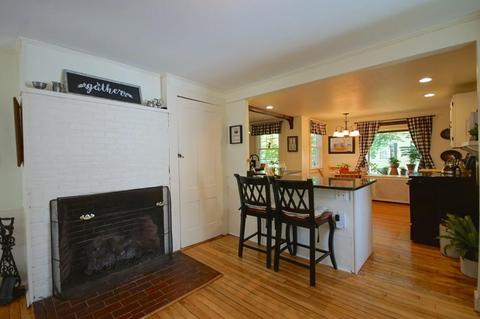 60 E Main St, Georgetown, MA 01833 photo 9