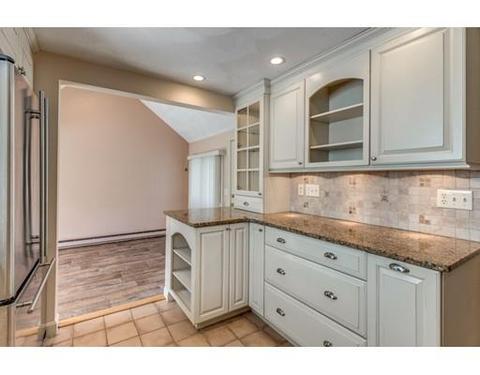 2 Avalon Rd, Stoneham, MA 02180 photo 11