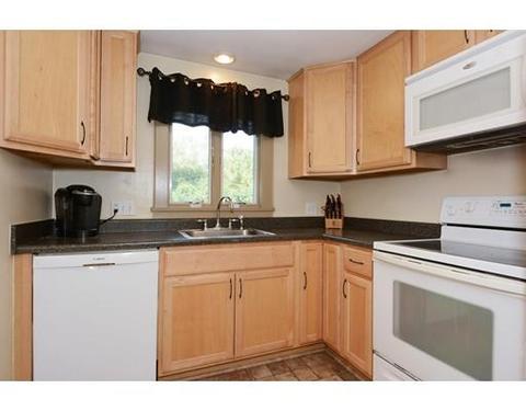4 Bow St, Danvers, MA 01923 photo 9