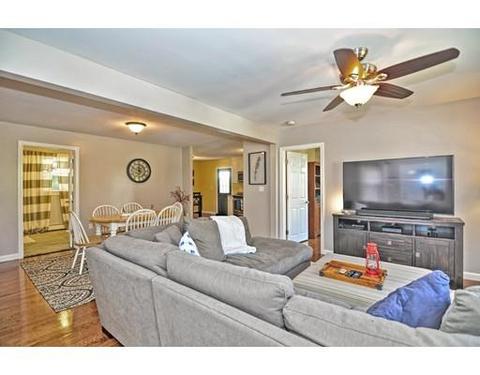 21 Bugbee St, Plainville, MA 02762 photo 10