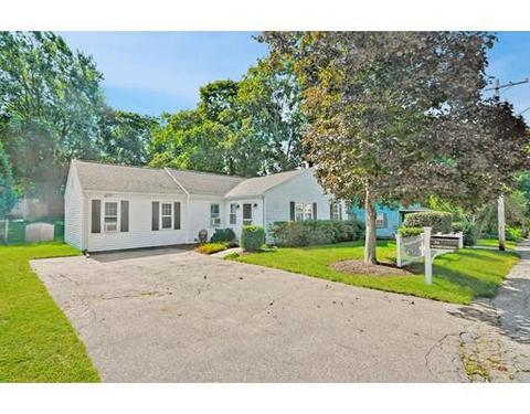 21 Bugbee St, Plainville, MA 02762 photo 1