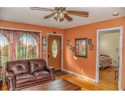137 Avery St, Springfield, MA 01119 photo 9