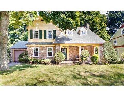 1182 Brook Rd, Milton, MA 02186 photo 1