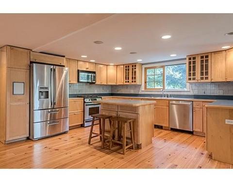 43 Elm St, Georgetown, MA 01833 photo 4