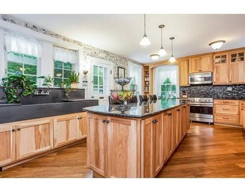 293 Longhill St, Springfield, MA 01108 photo 12