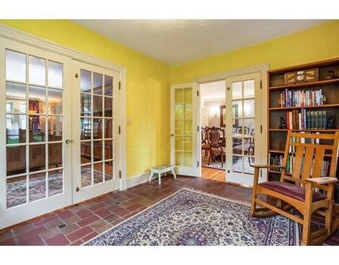 293 Longhill St, Springfield, MA 01108 photo 8