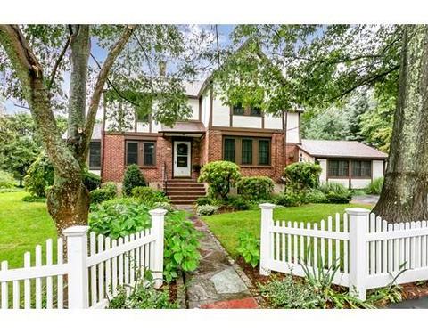 6 Oakhurst Cir, Needham, MA 02492 photo 1