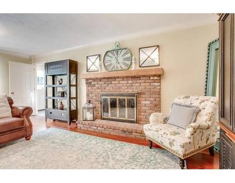 100 Red Gate Ln, Reading, MA 01867 photo 12