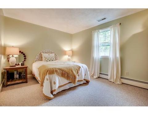 100 Red Gate Ln, Reading, MA 01867 photo 19