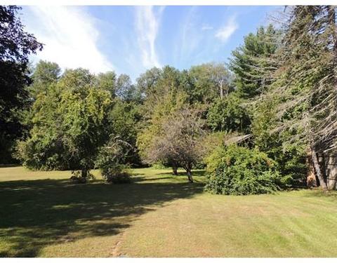 112 North St, Palmer, MA 01080 photo 5