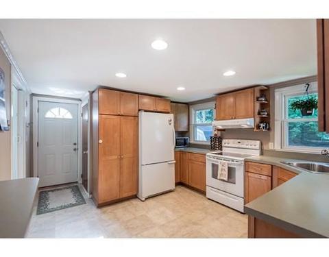 92 Lakeshore Dr, Georgetown, MA 01833 photo 8