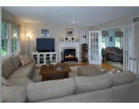 10 Bittersweet Ln, South Hamilton, MA 01982 photo 6